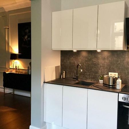 Altbauwohnung Im Herzen Von Карлсруе Екстериор снимка